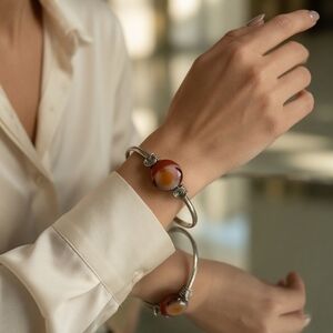Women's Amber Gemstone Silver Tone Navajo Style Open Bangle Bracelet VG